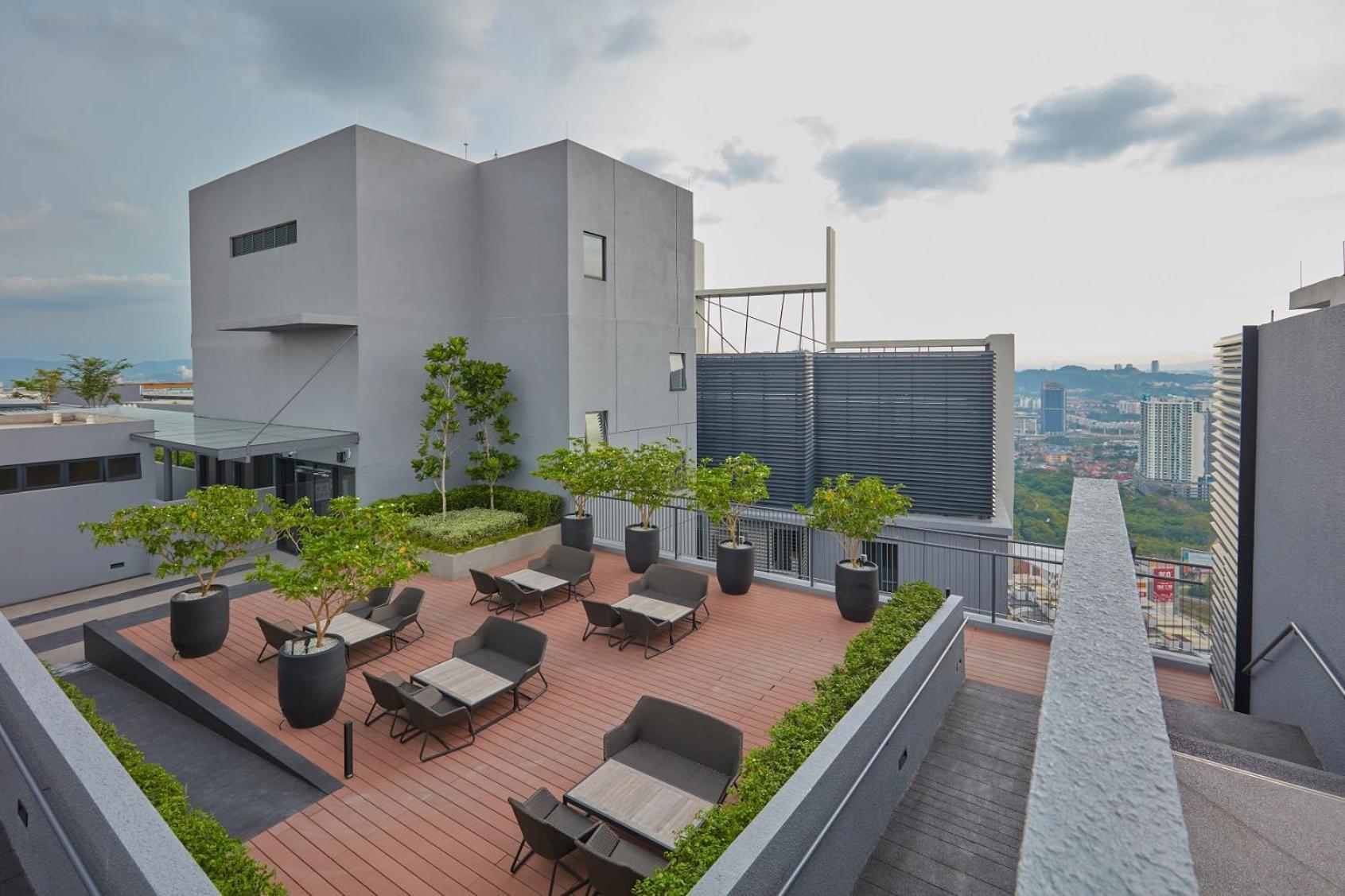 Apartment Desa Petaling By Just *